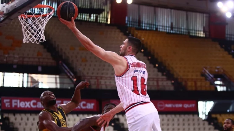 380092516_856240546068114_4671364145200647762_n000