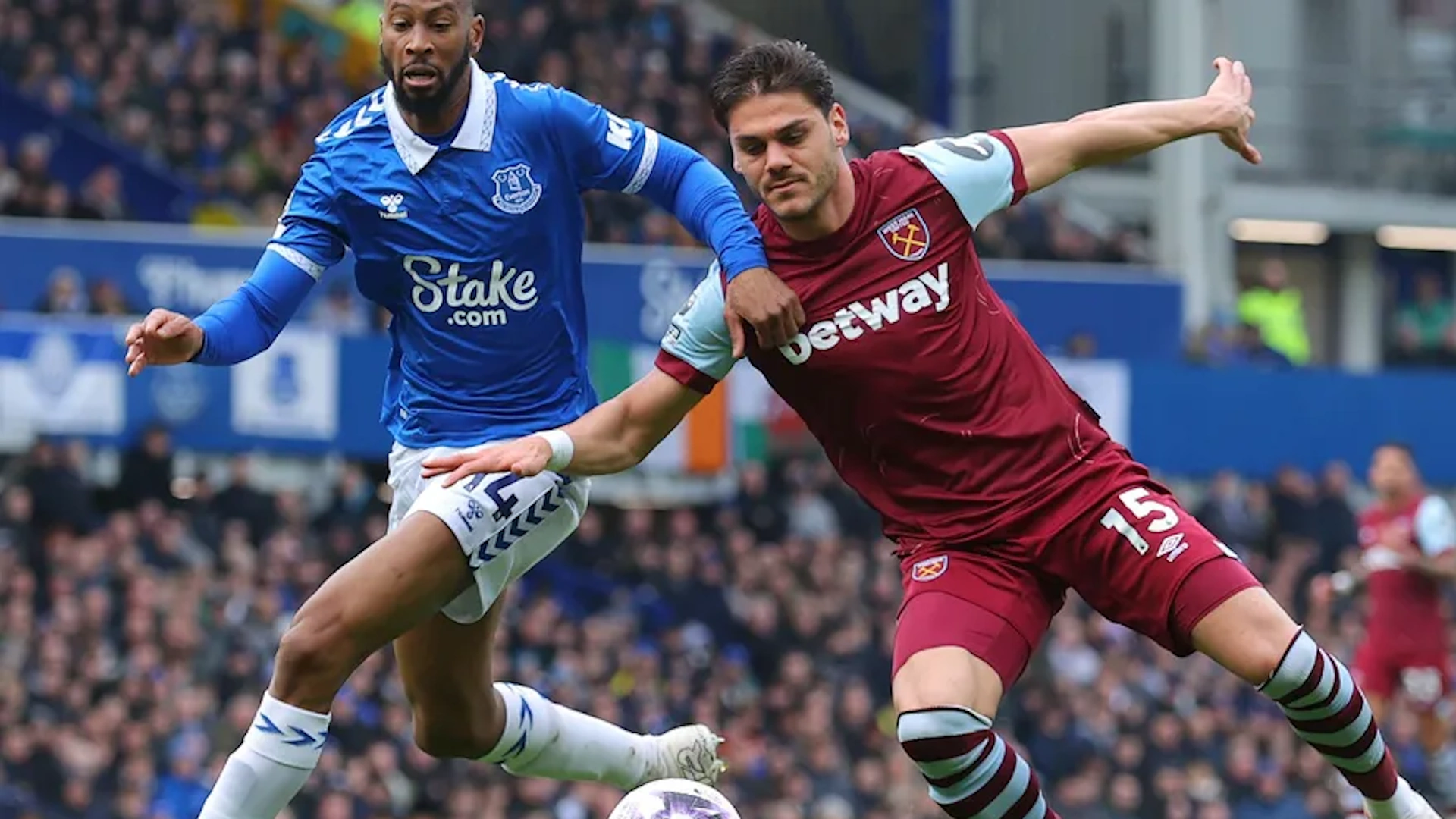 Σπουδαίο «διπλό» της Γουεστ Χαμ στο Goodison Park!