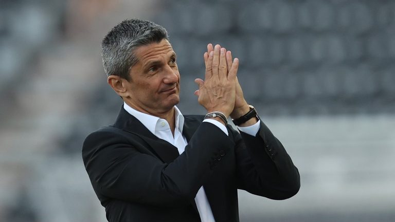 λουτσεσκουpost