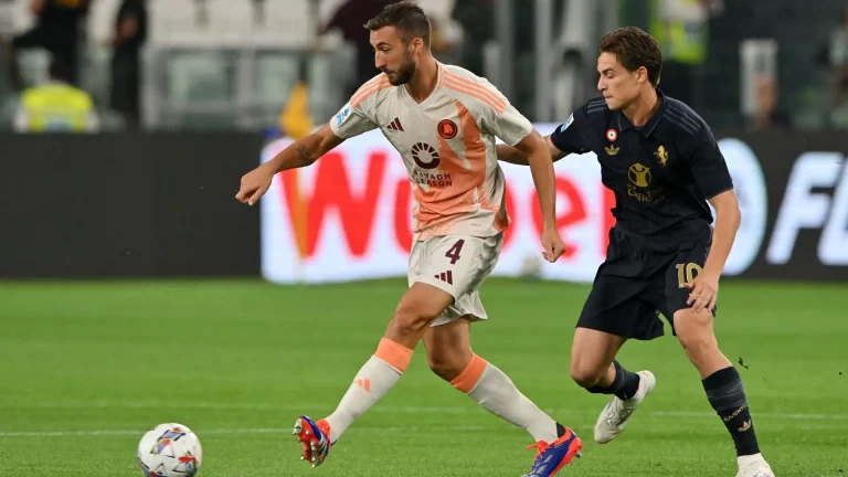 Fagioli Cristante Juventus Roma 2024.jpg
