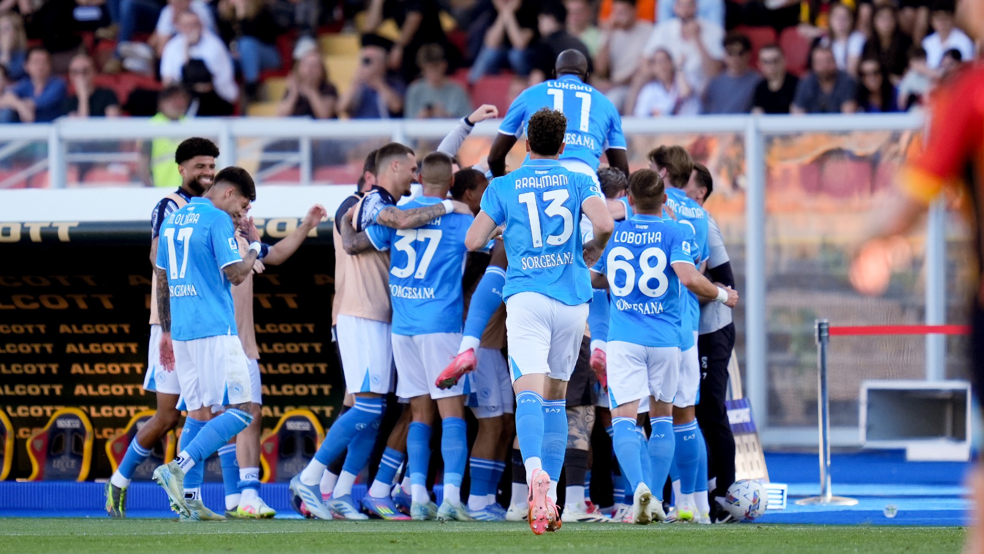 Ακόμα πιο κοντά στο «Scudetto» η Νάπολι, στο…κυνήγι της η Ίντερ, με το μυαλό στη «Μπάρτσα»!