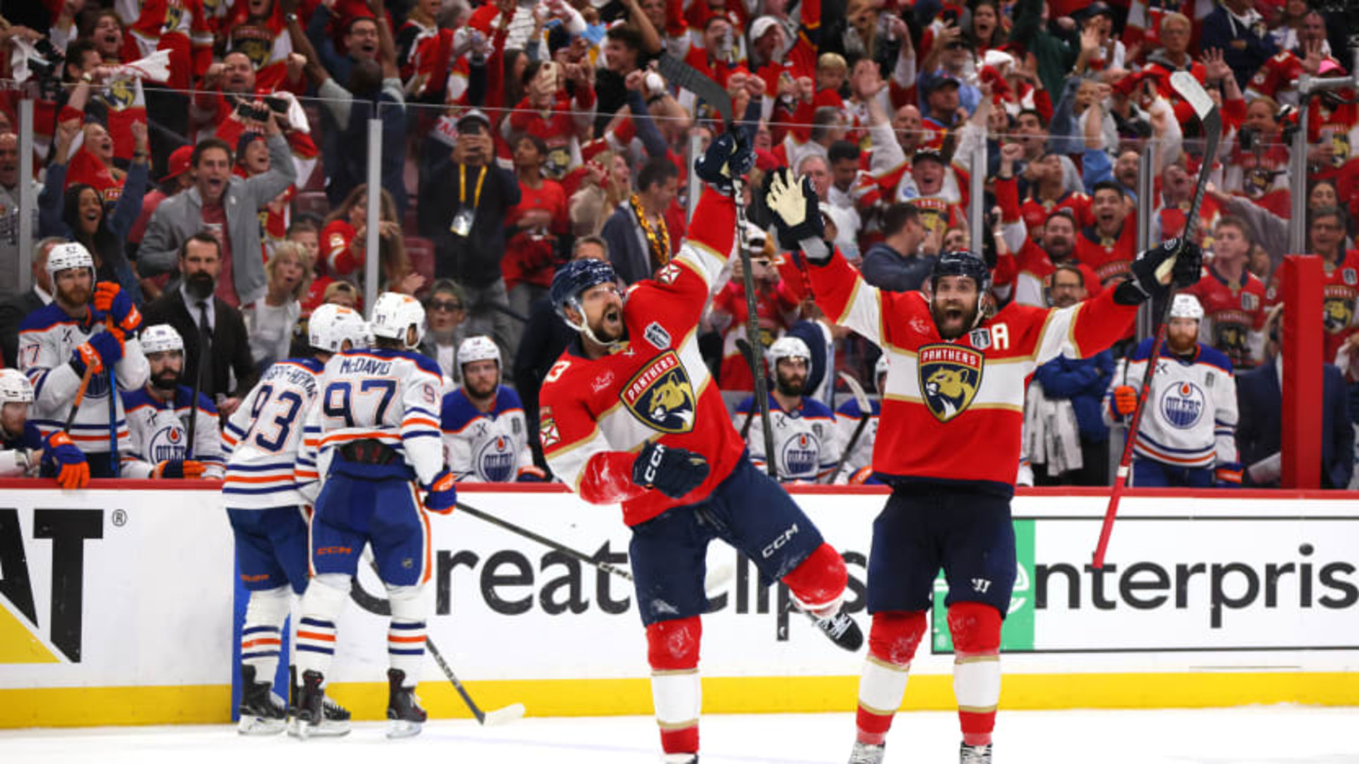 Πρωταθλητές του Stanley Cup οι Πάνθερς για δεύτερη συνεχόμενη φορά με πρωταγωνιστή Ράινχαρτ!