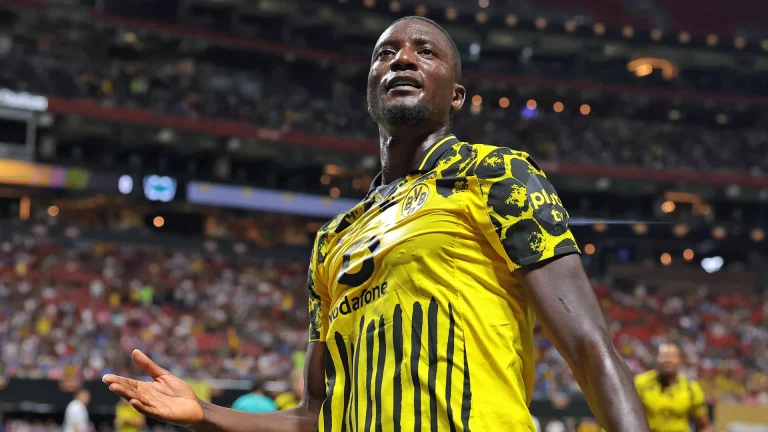 bvb_mon_cwc_guirassy_1920