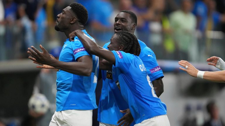 derrick-luckassen-100~1920x1080