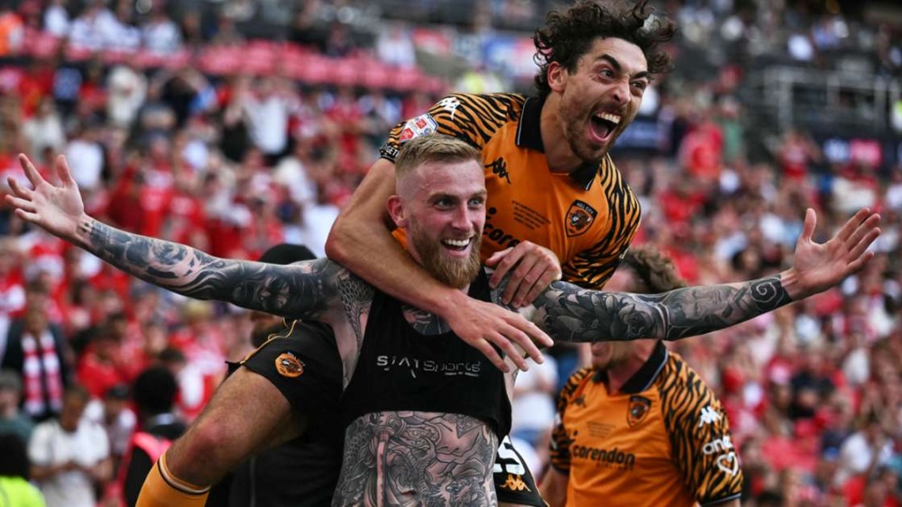 oli-mcburnie_b7dprcef3xo2135xfxvzdbmgp
