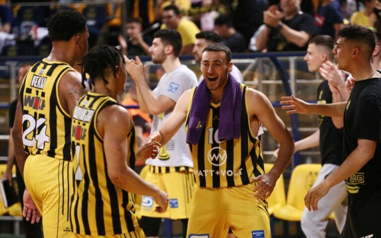 Επιστροφή στα Πλέι Οφς 5 σεζόν μετά