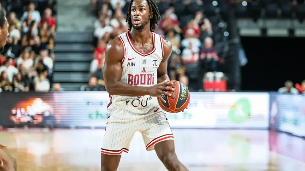 adam-mokoka-est-lune-des-recrues-phares-de-la-jl-bour-1f09627b-8d47-6124-88e3-a532d2fa6412-1200x800